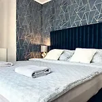 Apartment Walonska 19 - & Parking *