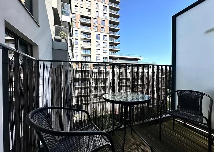 Walonska 19 - & Parking شقة *