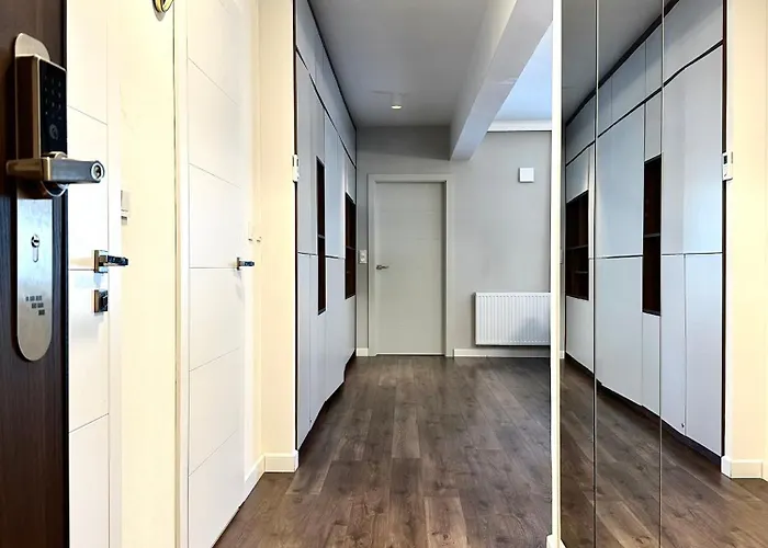 Walonska 19 - & Parking * Wroclaw